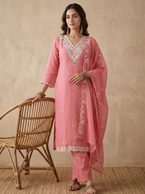 Gajari Pink Threadwork Chanderi Readymade Salwar Suit